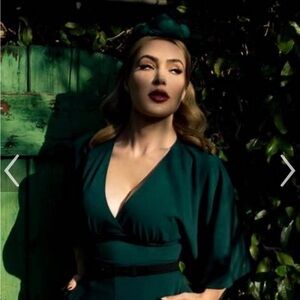 La Femme en Noir Top